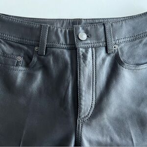 NWOT 5-pocket pants in soft leather. Slim fit, straight leg regular waist. S 2